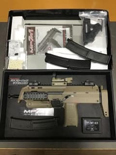 東京マルイ MP7A1 ガスガン タンカラー マガジン3本とドットサイト他付