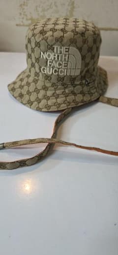 A*6様 THE NORTH FACE GUCCI バケットハット リバーシブルのサムネイル