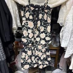 フラワープリント サロペット 黒のサムネイル