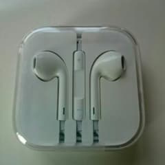 Apple純正イヤホンのサムネイル