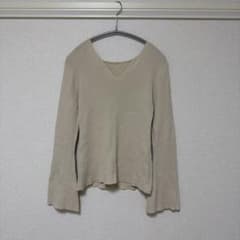 長袖 フレア袖薄手ニットのサムネイル