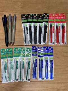 ミライ様専用　フリクション　パイロット　0.5 ボールペン　替芯　黒　赤　青　緑のサムネイル