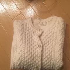 お値下げ！カーディガン アイボリー 上品 美品  ケーブルニットのサムネイル