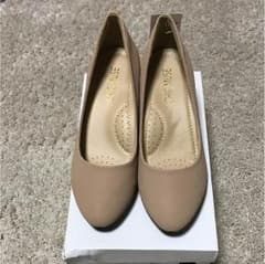 ベージュ パンプス XSサイズのサムネイル