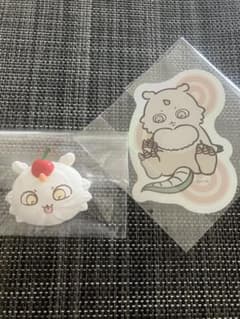 ちいかわ　キャラカットステッカー　あのこ　ちいかわホイップマグネット　あのこのサムネイル