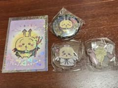 ちいかわ　てんしとあくま　アクリルスタンド　缶バッジ　カードのサムネイル