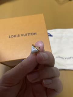 LOUIS VUITTON　ピアス　片耳のみのサムネイル