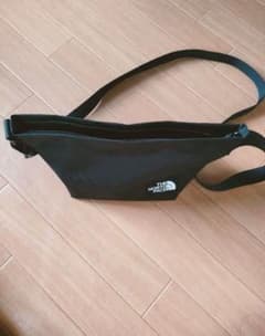 ザ　ノースフェイス　CROSS BAG クロスボディショルダーバッグのサムネイル