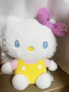 ハローキティ ぬいぐるみのサムネイル