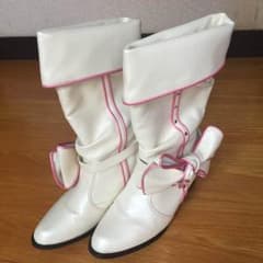 白いブーツ21cmのサムネイル