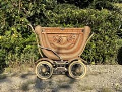 レトロ乳母車　ヴィンテージのサムネイル
