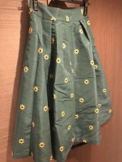 【Lyon＊さん専用】REDYAZEL 花柄ロングスカートのサムネイル