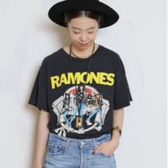 MADE WORN メイドウォーン　The Ramones S/S Tシャツ MADE WORN/メイドウォーン】The Ramones S/S Tシャツ - メルカリ