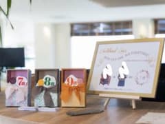 結婚式ドレス色当てクイズ　グッズのサムネイル