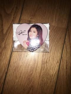 TWICEさなジョンヨン缶バッチセットのサムネイル