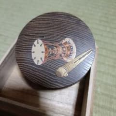 聖なるエンジュ材　蒔絵　小箱