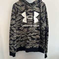 UNDER ARMOUR カモフラージュ迷彩パーカーのサムネイル