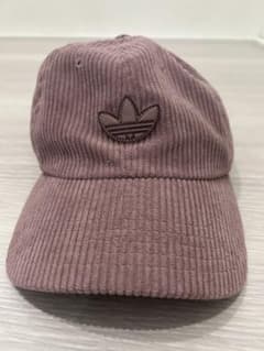 アディダスadidasのサムネイル