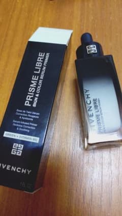 GIVENCHY プリズムリーブル ケア＆カラーセラムプライマーのサムネイル