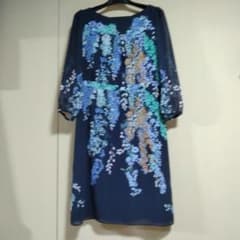 美品　スーナウーナ38 ネイビー 花柄 シフォン 七分袖 ワンピースのサムネイル