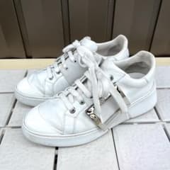 37 Roger Vivier スニーカー　白　ヴィヴィスケート　24　厚底 37 Roger Vivier スニーカー 白 ヴィヴィスケート 24 厚底 - メルカリ