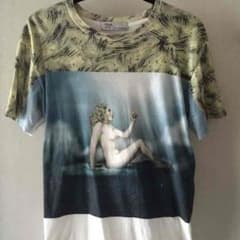 【TOGA】グラフィックプリント Tシャツのサムネイル