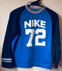 NIKE ナイキ 長袖 カットソー 130cmのサムネイル