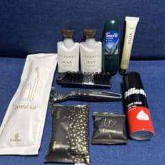 エミレーツ航空 ビジネスクラスアメニティ10点 セット - メルカリ
