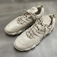 ダッドスニーカーのサムネイル
