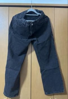 newtusfan ダークグレー ストレートデニム パンツ サイズ32のサムネイル