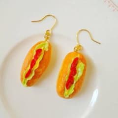 サラダサンドピアス イヤリングのサムネイル