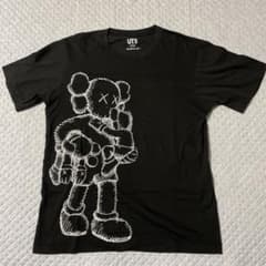 KAWS Tシャツのサムネイル
