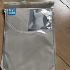 UNIQLO エアリズムのサムネイル