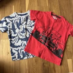 サメ柄　レーシングカー柄Tシャツ2枚セットのサムネイル