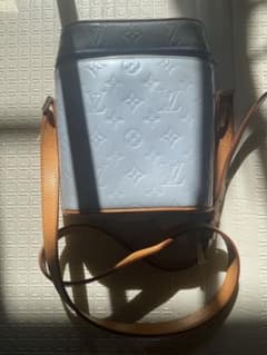 LOUIS VUITTON ヴェルニ ショルダーバッグ [ライトブルー]のサムネイル