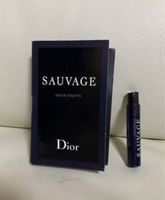 DIOR SAUVAGEのサムネイル