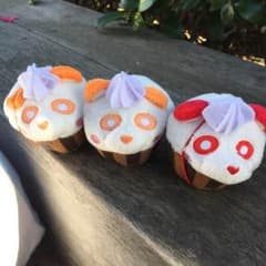 ほのかさん専用！AAAカップケーキマスコットセット！のサムネイル