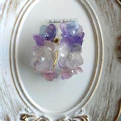 紫陽花フープレジンピアス パープル系　大きめのサムネイル