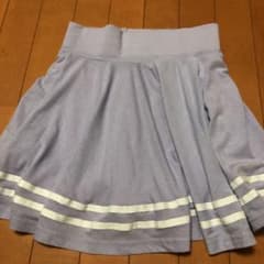 膝丈スカートのサムネイル