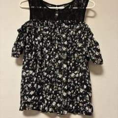 INGNI 花柄 レース切り替え オフショルダー ブラウスのサムネイル