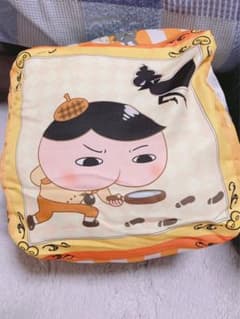 どデカサイズ　おしり探偵　サイコロクッション　ボールクッション　四角　黄色