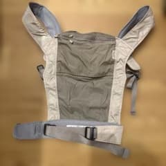 美品【mont-bell】 抱っこ紐　ポケッタブル ベビーキャリアのサムネイル