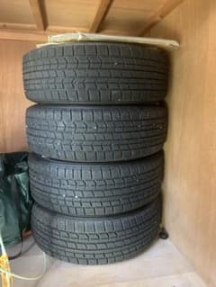 スタッドレスタイヤホイール付き　4本セット　215/60/R16のサムネイル