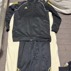 adidasジャージ上下セットアップのサムネイル