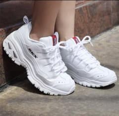 SKECHERS   スケッチャーズ   厚底スニーカー（22.5cm）のサムネイル