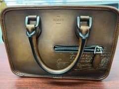 Berluti ベルルッティ アンジュール ガリバー スクリットレザー 美品 ベルルッティ アンジュール ガリバー スクリットレザー ブリーフ