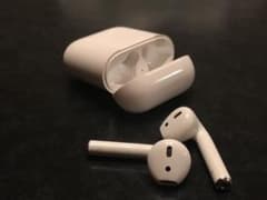AirPods 正規品のサムネイル