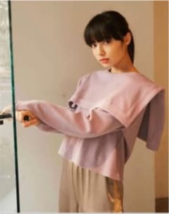セーラー襟トップスのサムネイル