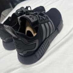 アディダス　nmd_R1 トリプルブラックのサムネイル