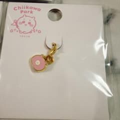 ちいかわパーク限定 ミニキャラチャーム ピンク ちいかわのサムネイル